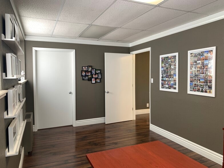 More Photos Of 1100 W Littleton Blvd, Littleton Loft Creative Space For Lease