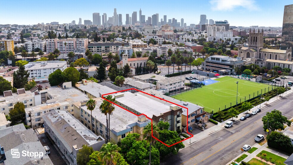 Primary Photo Of 424 S Commonwealth Ave, Los Angeles Apartments For Sale
