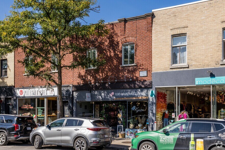 More Photos Of 1887-1893 Av Du Mont-Royal E, Montréal Storefront Retail Residential For Sale