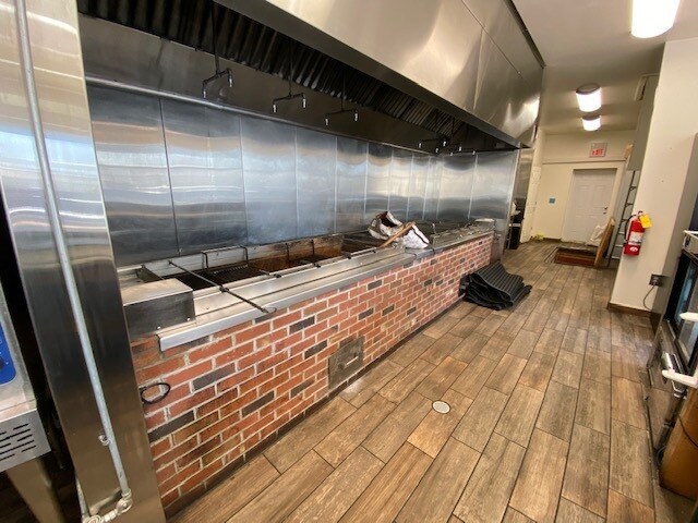 More Photos Of 457 Paterson Ave, Wallington Restaurant For Lease