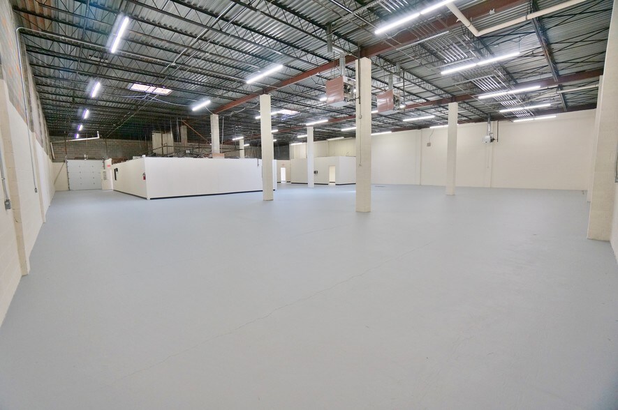 More Photos Of 3800-3842 West St, Landover Warehouse For Lease