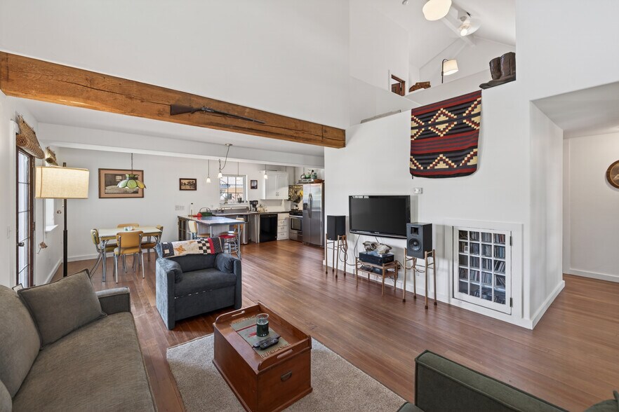 More Photos Of 411 N 500 W, Moab General Retail For Sale