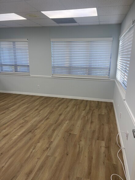 More Photos Of 12640 World Plaza Ln, Fort Myers Medical For Lease