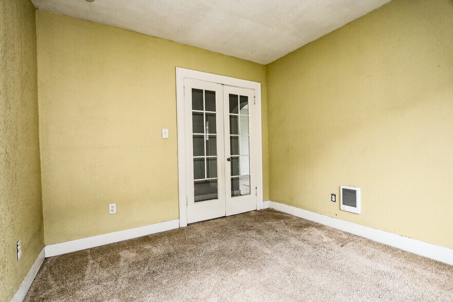 More Photos Of 1111 Chenault Ave, Hoquiam Apartments For Sale
