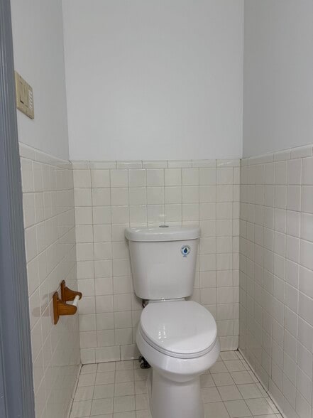 More Photos Of 2735 Huff Dr, Lawrenceville Warehouse For Sale