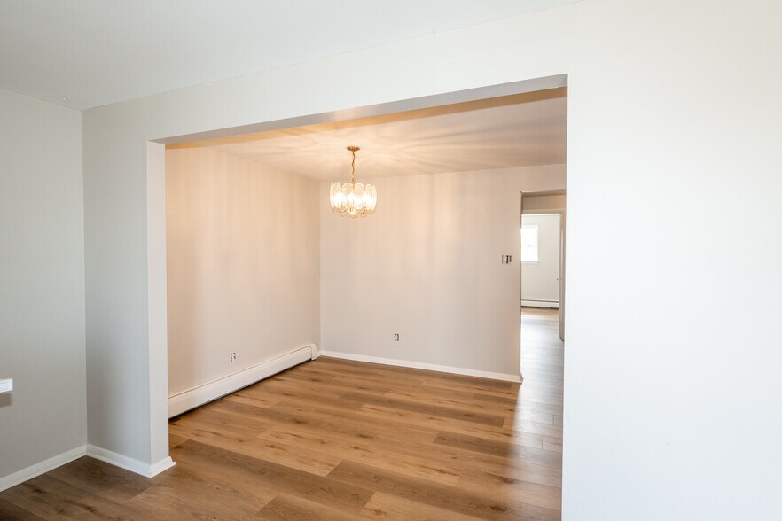 More Photos Of 9901 Niagara Falls Blvd, Niagara Falls Apartments For Sale