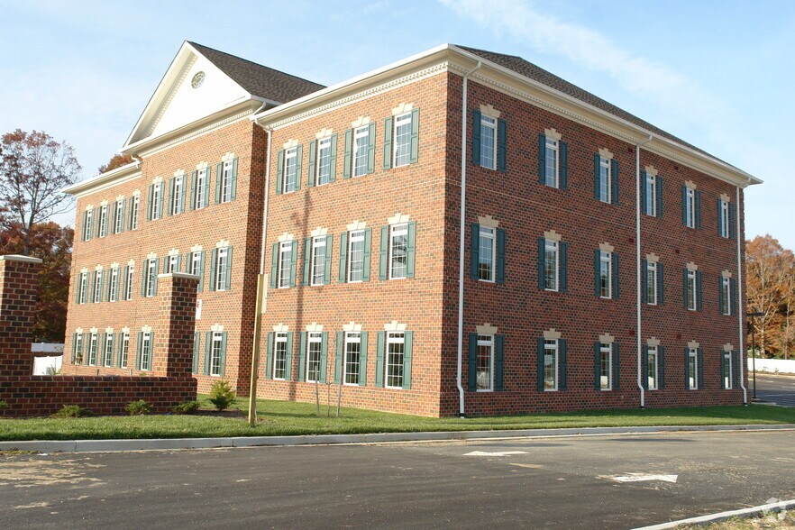 More Photos Of 23076 Three Notch Rd, California Office For Lease