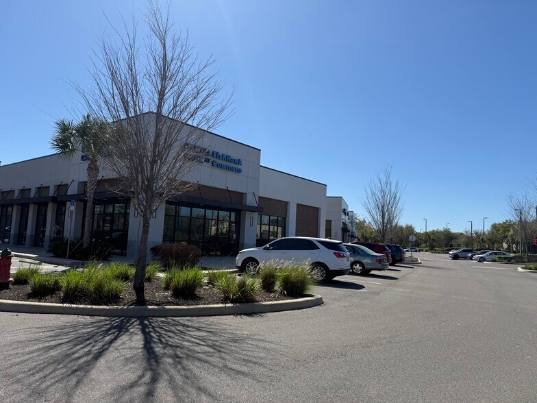 More Photos Of 5628 Circa Fishhawk Blvd, Lithia General Retail For Lease