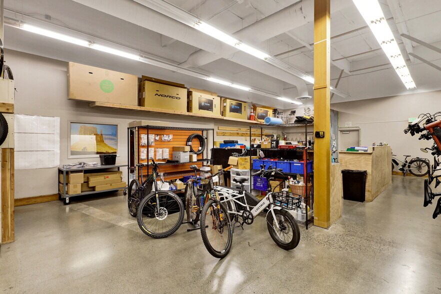 More Photos Of 1622 N State St, Bellingham Freestanding For Sale