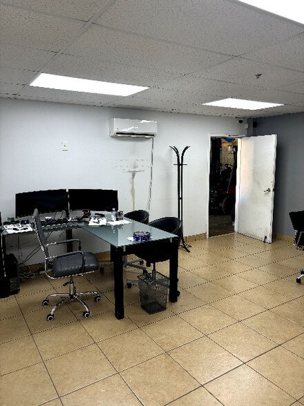 More Photos Of 6020 NW 99th Ave, Doral Industrial For Sale