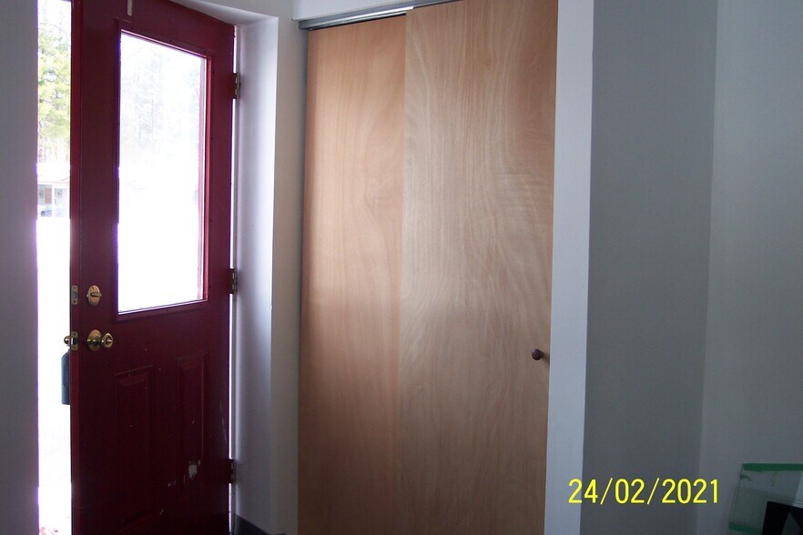 More Photos Of 805 Terryville Ave, Bristol Storefront Retail Office For Sale