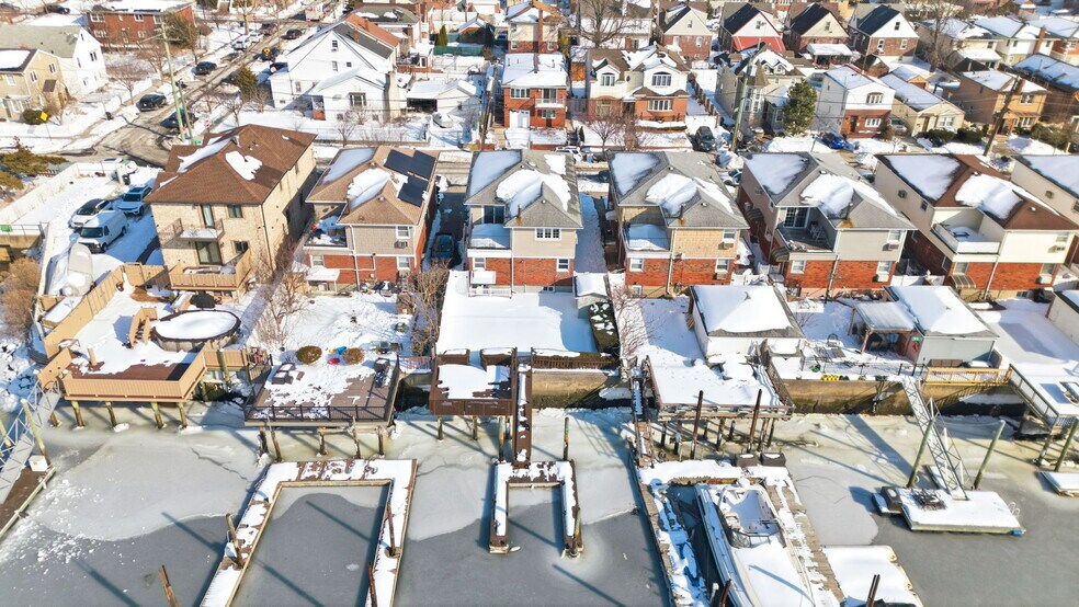 More Photos Of 158-10 95th St, Howard Beach Multifamily For Sale