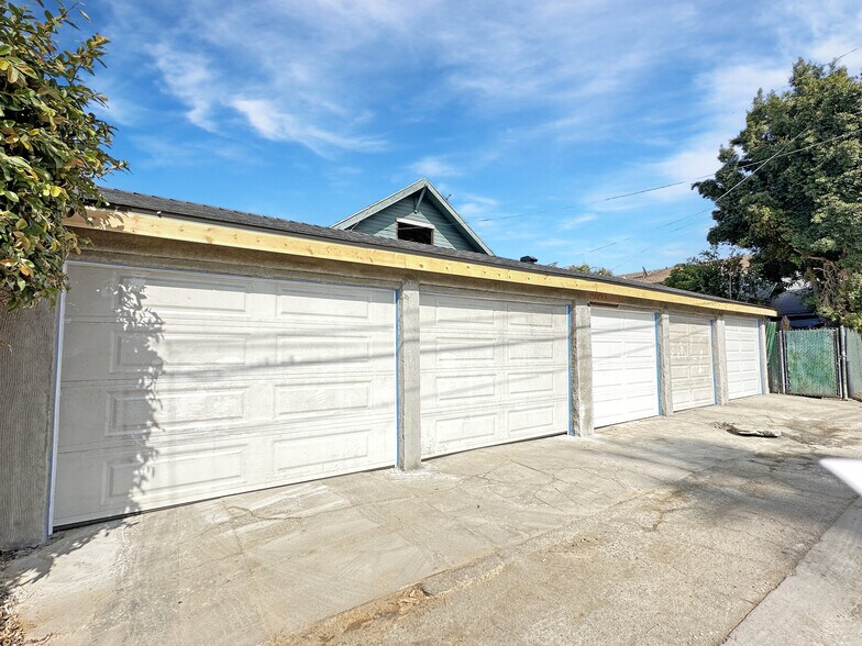 More Photos Of 5930 Willoughby Ave, Hollywood Apartments For Sale