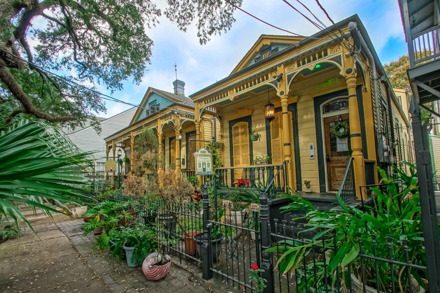 Primary Photo Of 1211 Governor Nicholls St, New Orleans Hospitality For Sale