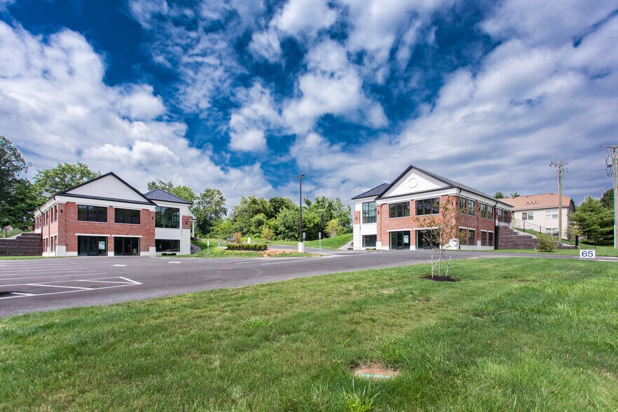 More Photos Of 65 Saratoga Rd, Glenville Medical For Lease