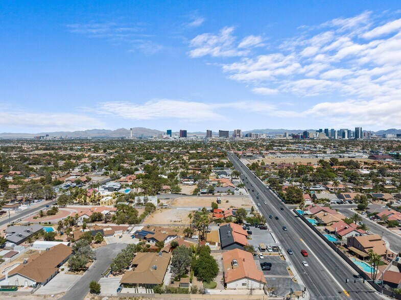 More Photos Of 6470 W Desert Inn Rd, Las Vegas Coworking Space