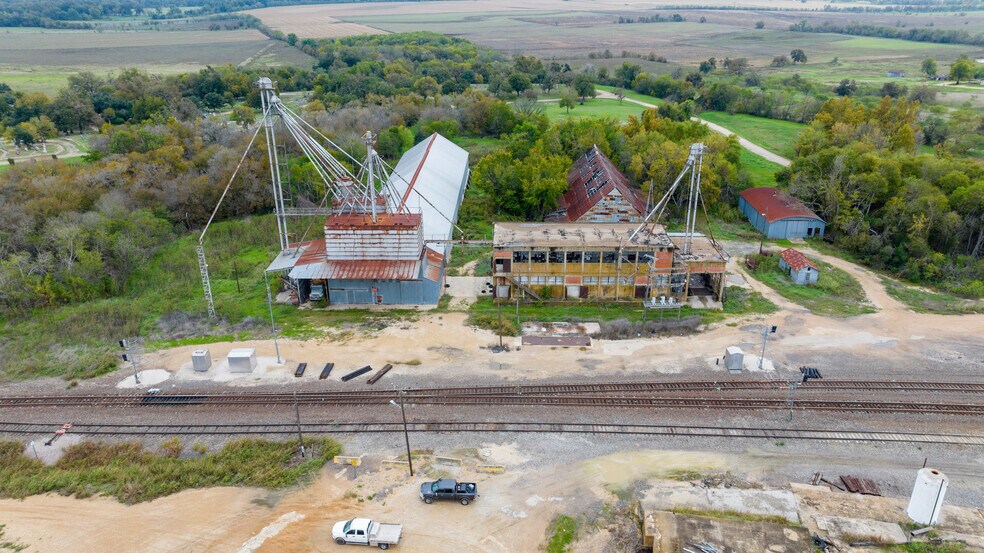 More Photos Of TBD Cedar Street, Cameron Industrial For Sale