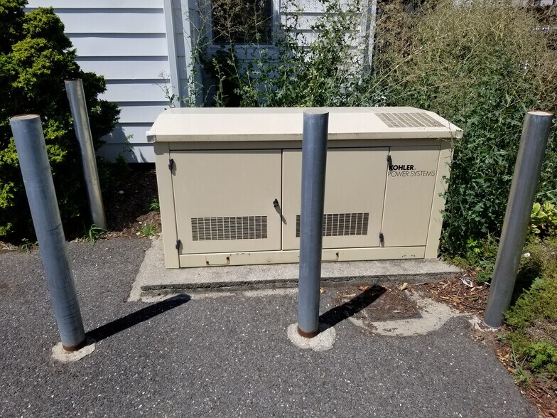 More Photos Of 19 N Bridge Ave, Red Bank Office For Lease