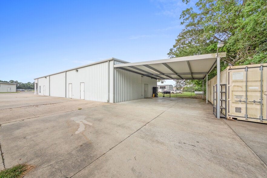 More Photos Of 106 Abigayles Row, Scott Warehouse For Sale
