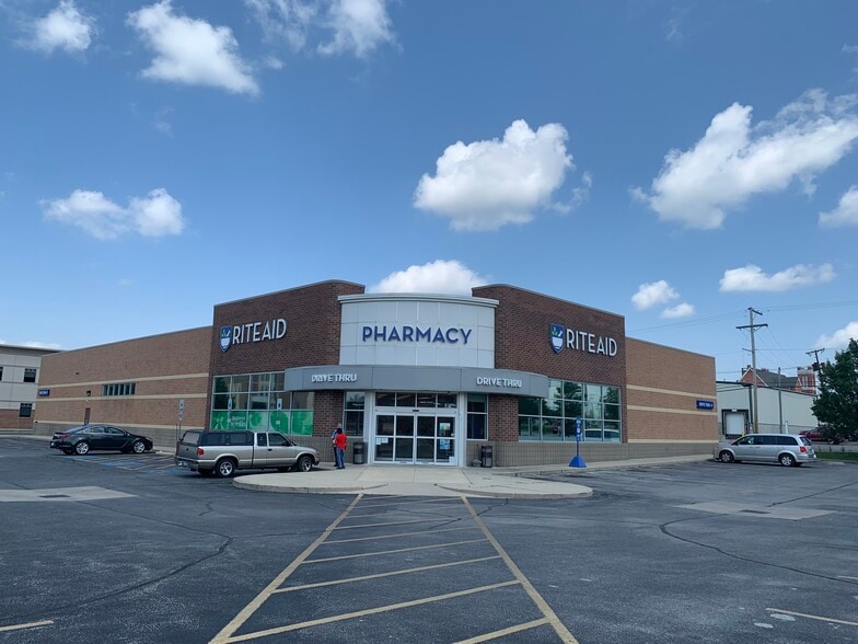 Primary Photo Of 506 W Market St, Lima Drugstore For Sale