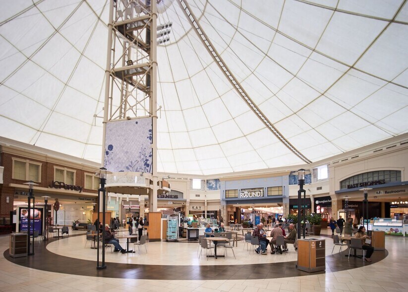 More Photos Of 142 Park City Ctr, Lancaster Unknown For Lease