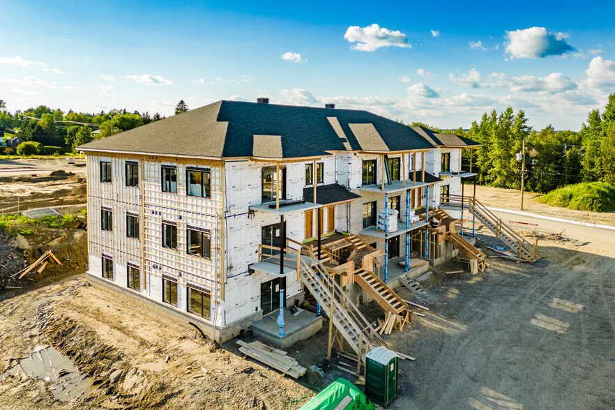 Primary Photo Of 765 Rue Rachel-Hébert, Coaticook Apartments For Sale