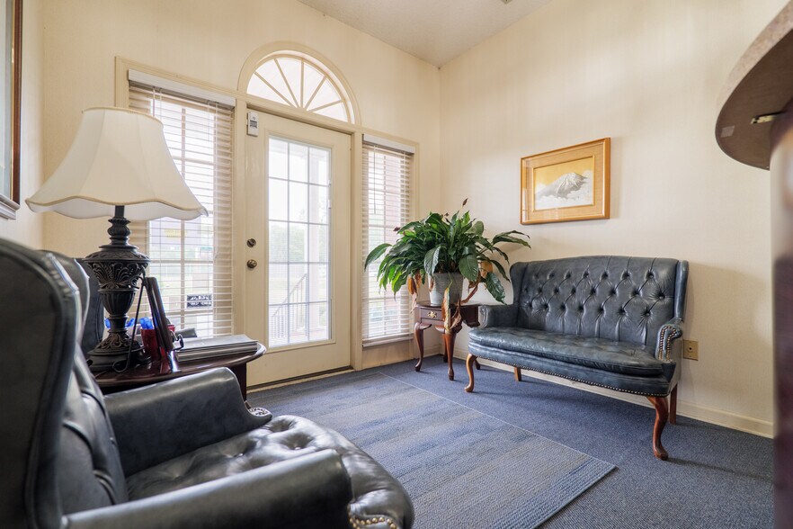 More Photos Of 3185 Madison Hwy, Valdosta Office For Sale