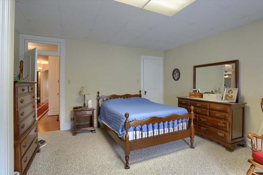 More Photos Of 3 S Market St, Shamokin Flex For Sale