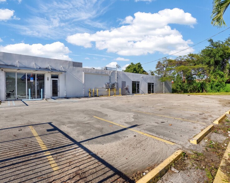 More Photos Of 69 NW 27th Ave, Miami Storefront Retail Office For Sale