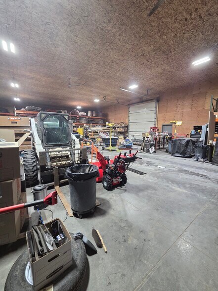 More Photos Of 1301 W Mystery Ave, Wasilla Industrial For Lease