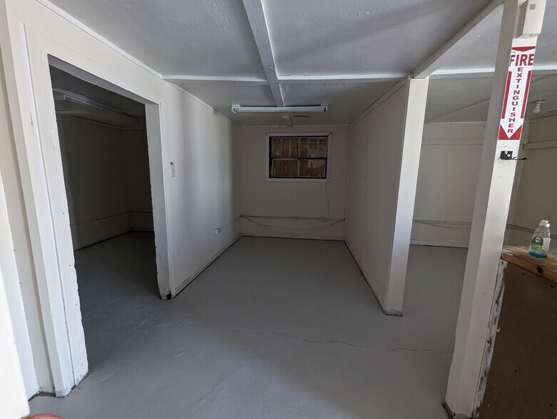 More Photos Of 1283 N King St, Hampton Light Manufacturing For Lease