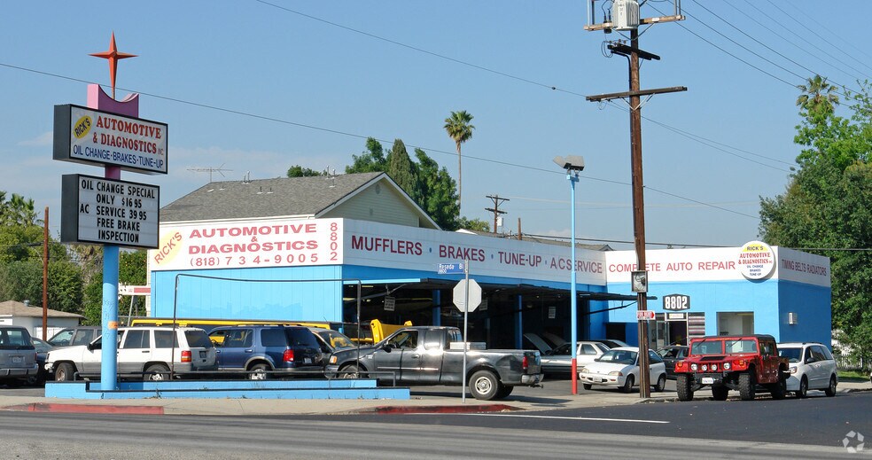 Primary Photo Of 8802 Reseda Blvd, Northridge Auto Repair For Lease