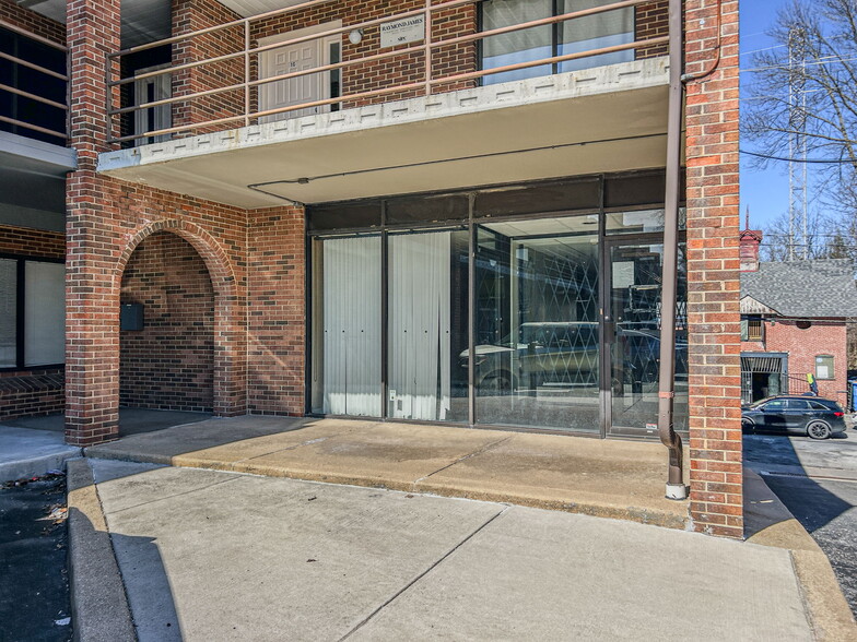 More Photos Of 1A Trolley Sq, Wilmington Storefront For Lease