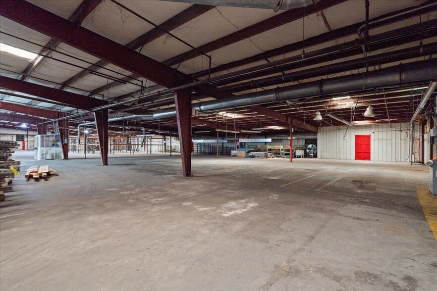 More Photos Of 119 E 6th Ave, Pamplico Industrial For Sale