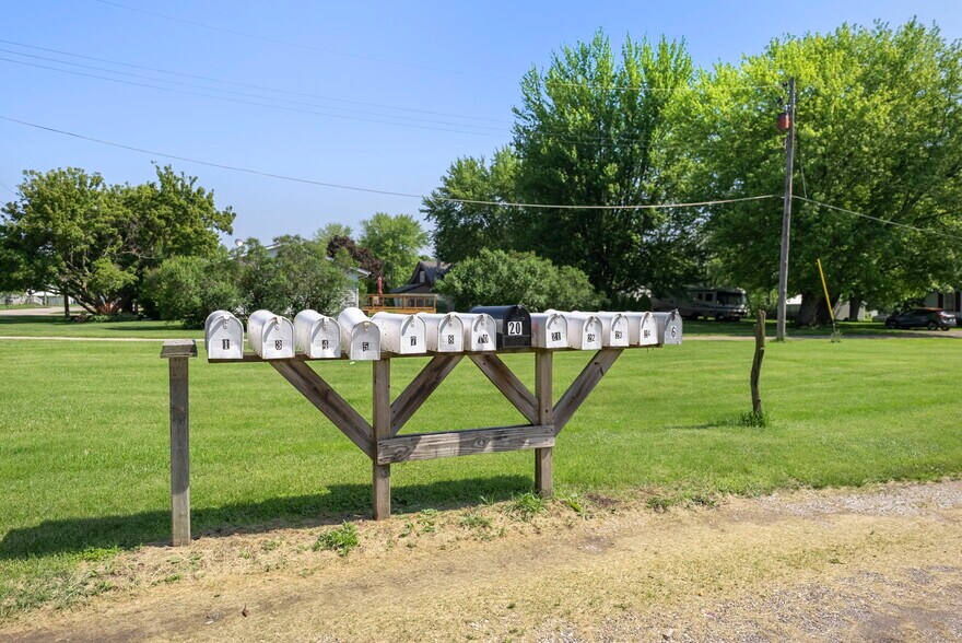 More Photos Of 109 S Pearl St, Atkinson Manufactured Housing Mobile Home Park For Sale