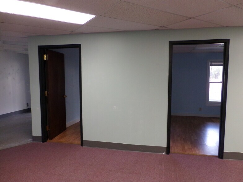 More Photos Of 401 Gilford Ave, Gilford Office For Lease