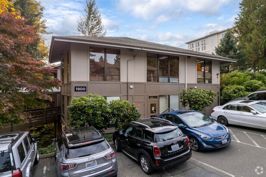 More Photos Of 1900 116th Ave NE, Bellevue Medical For Lease
