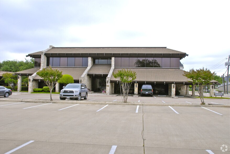 More Photos Of 16610 N Dallas Pky, Dallas Unknown For Lease