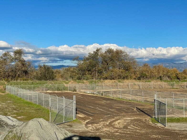 Primary Photo Of 265 River Rd, Salinas Land For Lease