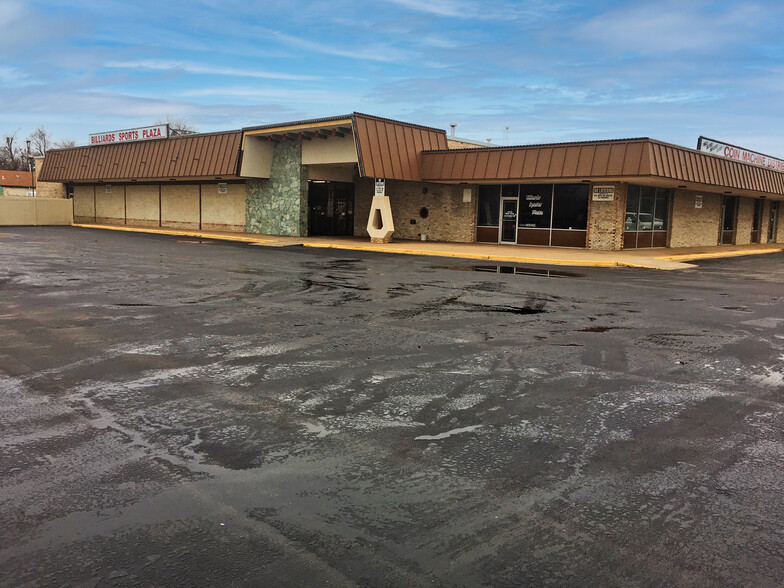 Primary Photo Of 1940 S Oliver St, Wichita Freestanding For Sale