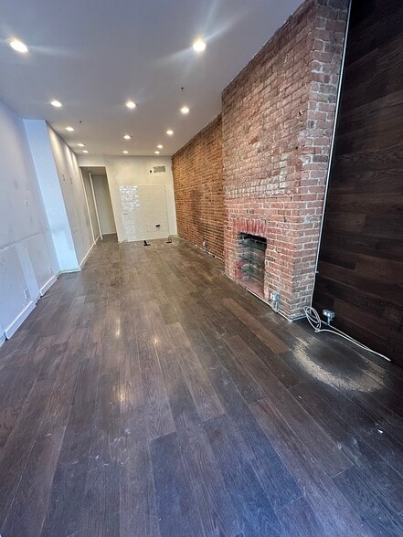 More Photos Of 324-326 W 47th St, New York Apartments For Lease