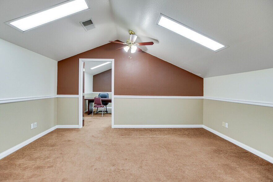 More Photos Of 34590 W County Line Rd, Yucaipa Storefront Retail Office For Lease