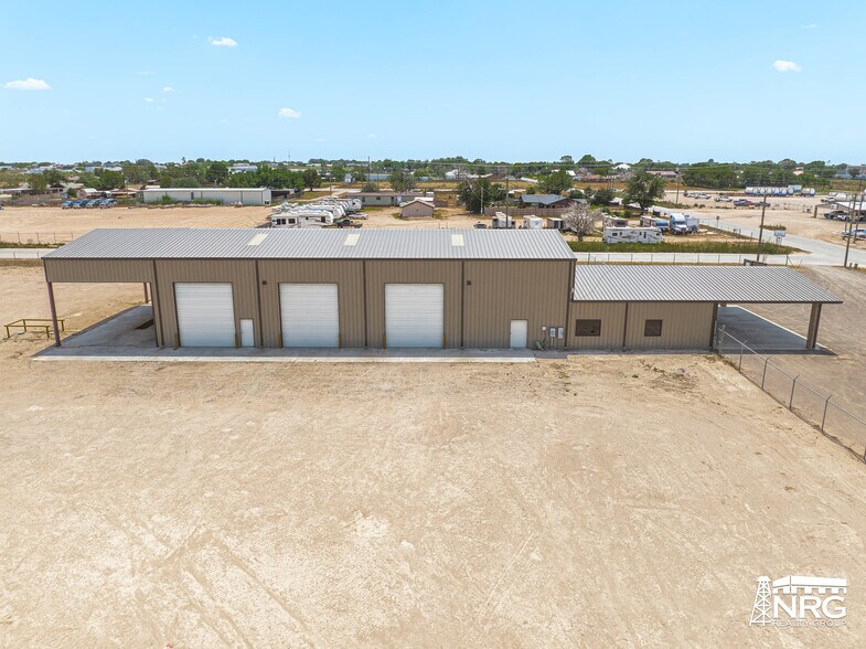 More Photos Of 3211 S County Road 1180, Midland Warehouse For Lease
