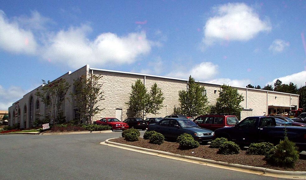 More Photos Of 6600 E W T Harris Blvd, Charlotte Office For Lease