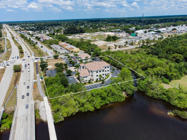 More Photos Of 5920 Pan American Blvd, North Port Medical For Lease