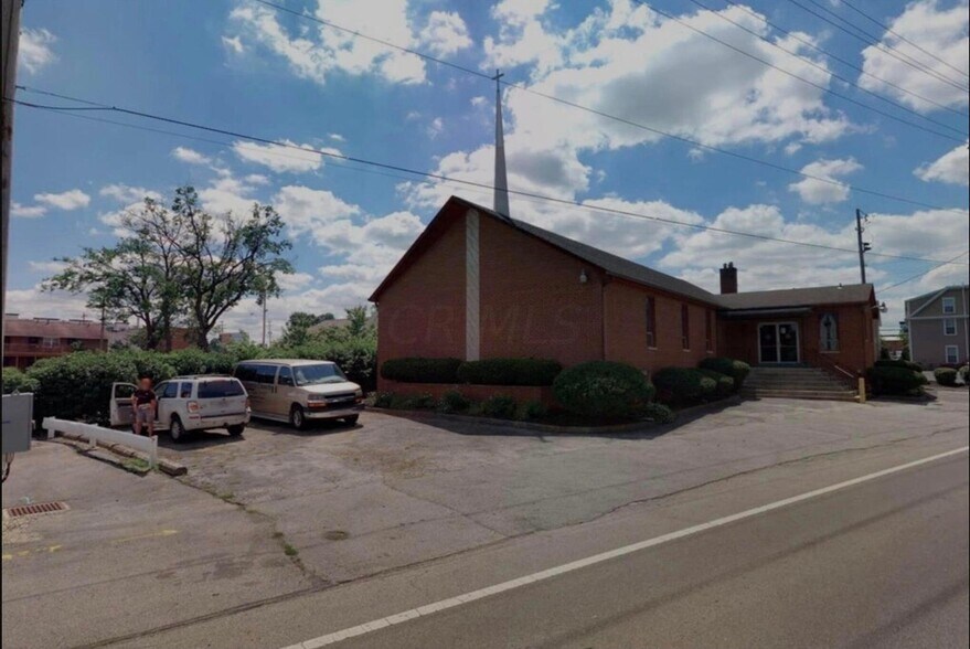 More Photos Of 1015 Chambers Rd, Columbus Religious Facility For Sale