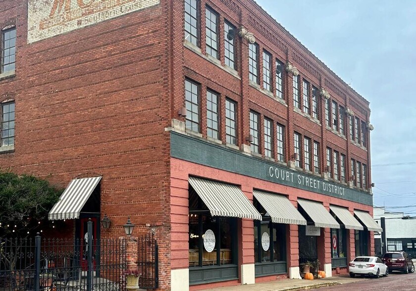 More Photos Of Court street, Gadsden Office For Lease