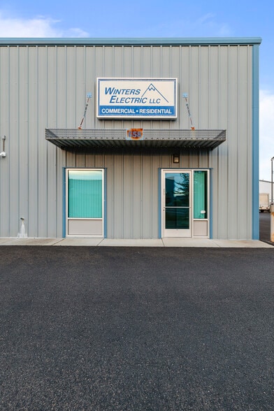 Primary Photo Of 658 Dutton rd, Eagle Point Service For Sale