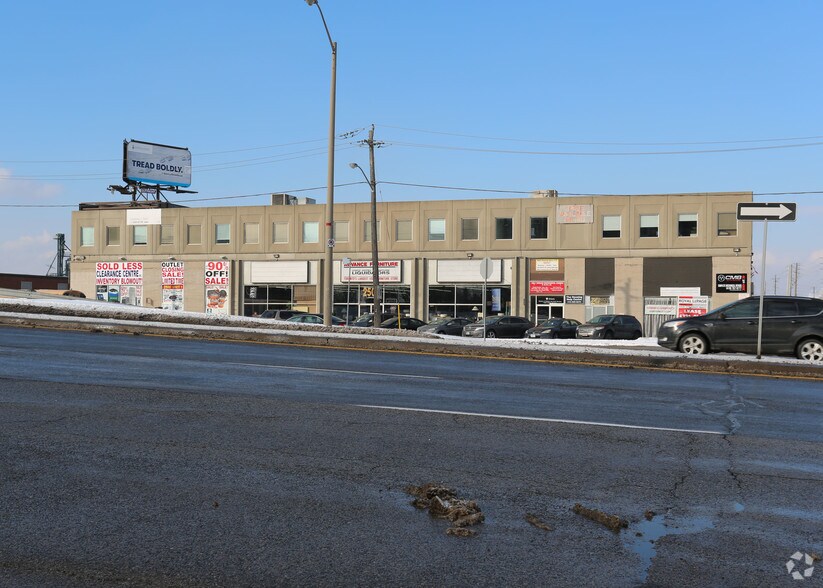 More Photos Of 2500 Lawrence Ave E, Toronto Showroom For Lease