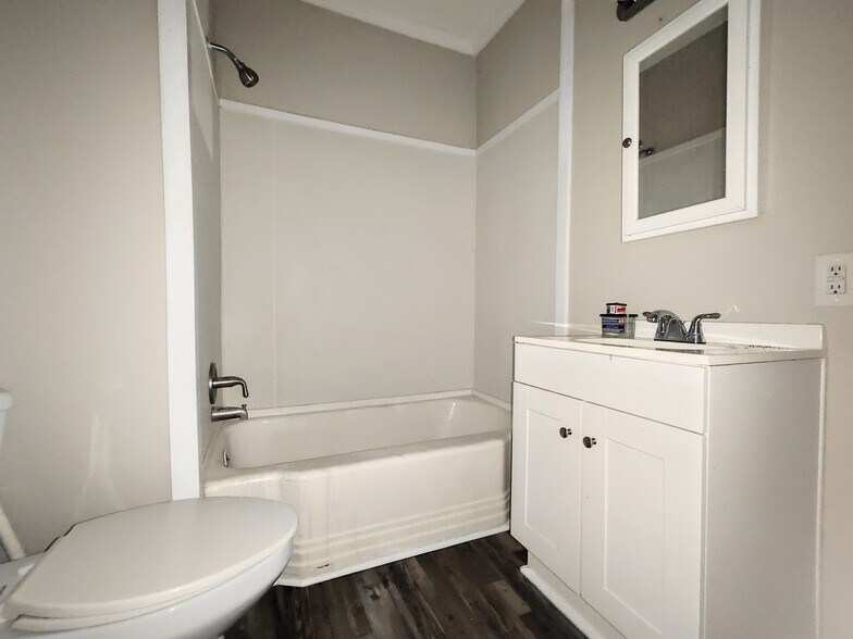 More Photos Of 814 Sunset Ave, Rocky Mount Apartments For Sale